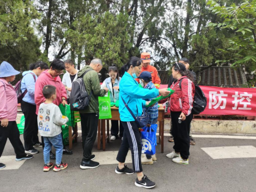 加强林草生物灾害防控助力推进美丽西山建设——2024年林草有害生物灾害防控宣传活动(图1)